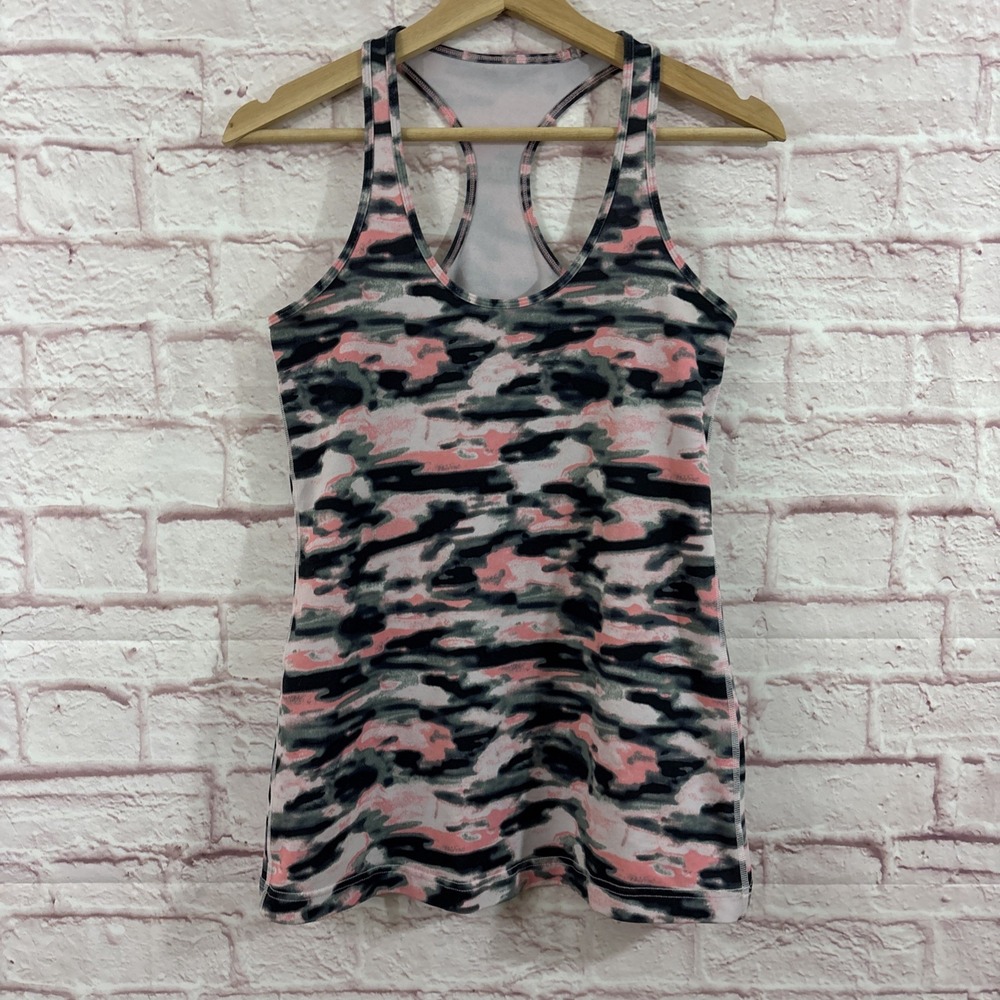 Lululemon Tank Top Wamo Camo Barely Pink Size Medium Gym Workout Cool Racerback